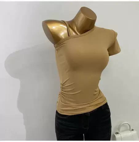 时髦整个夏天！斜肩修身短袖T恤女露肩打底衫不规则上衣2021夏季图片