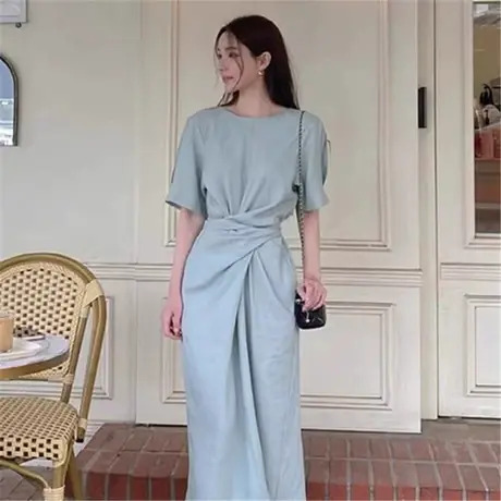 新款短袖不规则拧折时尚显瘦纯色宽松大码气质连衣裙后开叉百搭裙商品大图