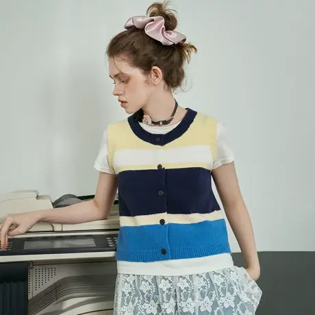a02多彩撞色拼接针织条纹背心2025春季休闲显瘦女式马夹图片