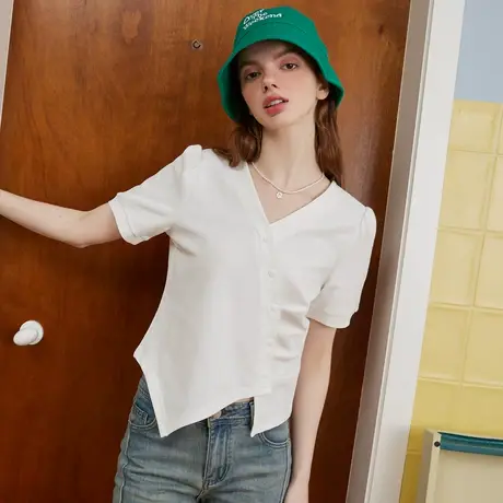 a02多纽扣V领修身不规则下摆设计上衣夏季显瘦女式T恤图片