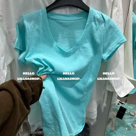 韩国东大门夏季新款韩版时尚设计感V领百搭显瘦正肩短袖t恤女上衣图片