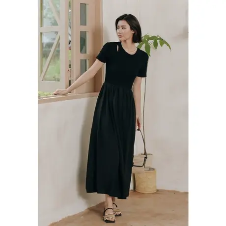 弥古黑色短袖t恤连衣裙收腰针织小黑裙女夏休闲显瘦法式镂空长裙商品大图