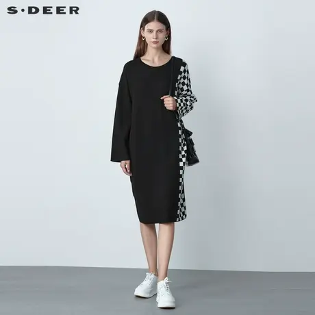 sdeer圣迪奥女装圆领撞色格纹款宽松长款针织衫S221Z3521图片