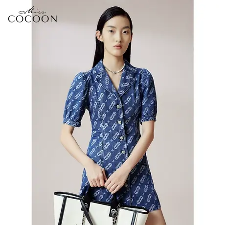 COCOON商场同款时尚裙子2023春新款女短款翻领百搭舒适牛仔连衣裙图片