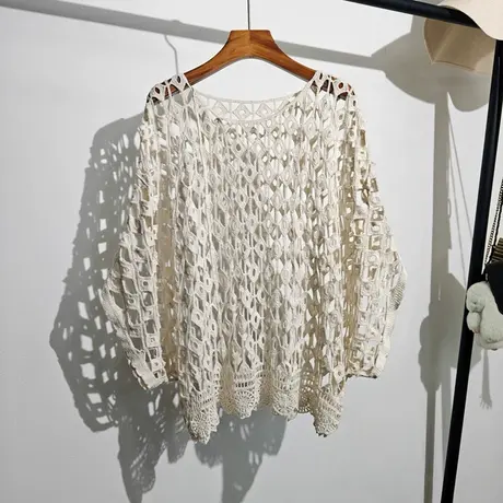 海边度假风钩花镂空衫女夏季新款波西米亚宽松蝙蝠袖针织上衣罩衫图片
