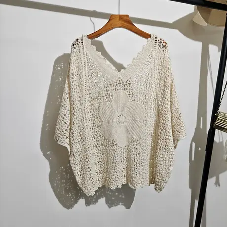 勾花镂空针织衫女夏季新款波西米亚度假风蝙蝠袖披肩上衣宽松罩衫商品大图