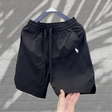 2025夏季新款男士冰丝短裤潮流欧货速干沙滩裤休闲百搭男款中裤子图片