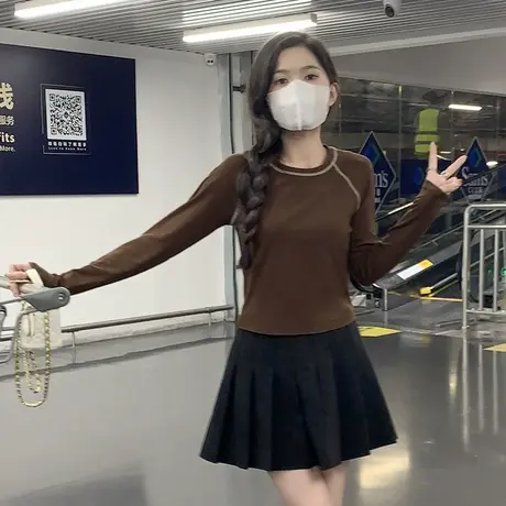 KWV真维斯长袖t恤2025新款春秋季美式设计感短款女士内搭打底衫商品大图