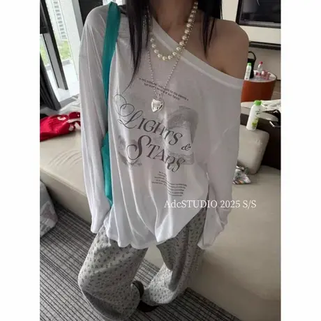 韩国东大门夏季新款洋气宽松显瘦字母印花斜肩长袖T恤女防晒上衣商品大图