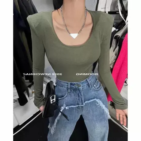 t恤女夏季薄款长袖2022年韩版时尚修身U领纯色百搭垫肩打底上衣图片