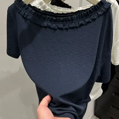 甜美木耳花边一字领露锁骨斜肩短袖T恤女2025夏新款褶皱小衫上衣商品大图