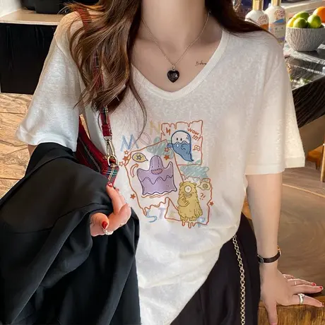 短袖t恤女大码宽松高级感学院风穿搭独特别致多巴胺v领白上衣ins商品大图