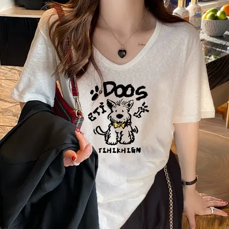 今年流行漂亮短袖T恤女ins潮V领轻熟小众不撞款初夏绝美单穿上衣图片