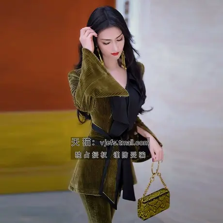 VJE秋冬女士设计感领口小西服喇叭裤两件套新款气质减龄套装图片