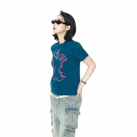 2025夏季新款正肩短袖T恤女ins辣妹风修身短款发泡印花半袖上衣图片