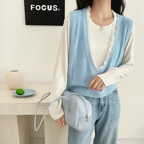 设计感蕾丝拼接针织马甲女2025新款春装韩系穿搭洋气背心无袖上衣图片