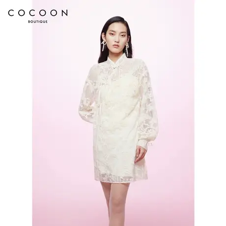 COCOON商场同款时尚连衣裙2023春季新款女新中式盘扣刺绣连衣裙商品大图