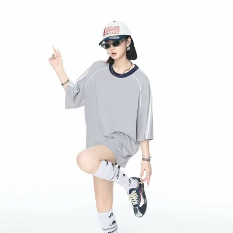 2025夏季新款宽松短袖T恤女美式复古街头风男女同款半袖上衣潮牌图片