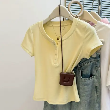 韩系chic甜辣短袖T恤女夏季修身韩版短款正肩纽扣设计感半袖上衣商品大图