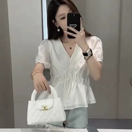 显瘦收腰V领天丝短袖衬衫女夏季新款修身休闲褶皱气质百搭上衣潮商品大图
