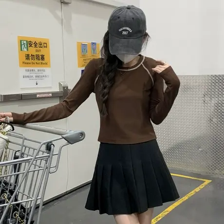 KWV真维斯咖色长袖t恤女2025新款春秋季内搭修身内搭打底衫女款商品大图