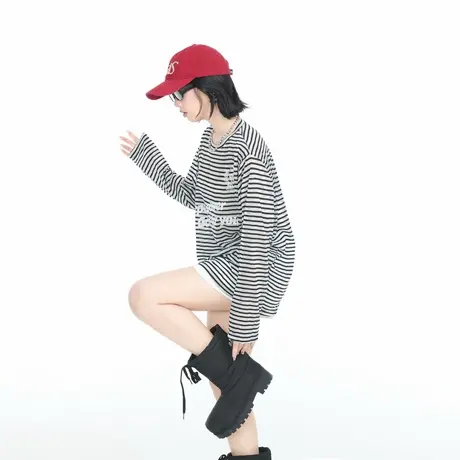 美式复古横条纹撞色字母印花长袖T恤女夏季2025新款宽松薄款上衣图片