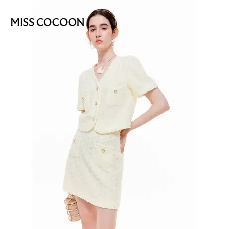 可可尼COCOON早秋新款高级感独特超好看白色小香风外套短袖上衣女图片