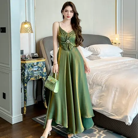 浪漫轻奢温柔风性感吊带连衣裙夏季胖mm显瘦遮肉海边度假a字长裙商品大图