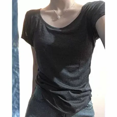 灰色U领正肩短袖T恤女夏季韩版内搭显瘦修身打底衫纯欲性感上衣潮图片