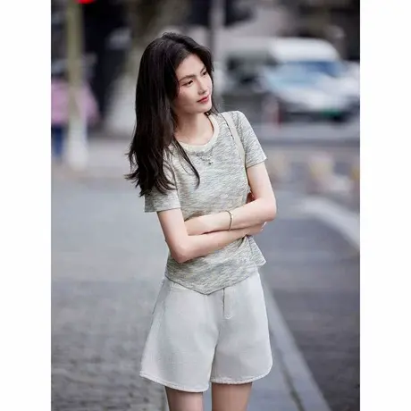 时尚气质短袖T恤2024年夏季新款女休闲圆领通勤减龄百搭显瘦上衣图片