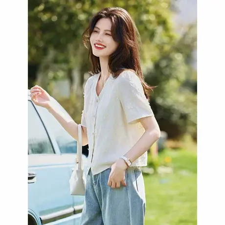 时尚气质衬衫2024年夏季新款女V领温柔百搭立体小花减龄短款T上衣商品大图