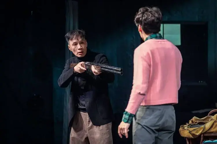 北京人艺新戏《迷幻》 冯远征闫楠上演