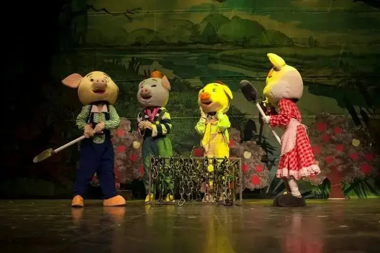 《木偶奇遇记》沉浸式互动体验,解锁溜娃新去处卡酷频道特约儿童剧团