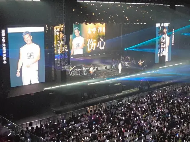 任贤齐《伤心太平洋》演唱会现场全场大合唱🎉