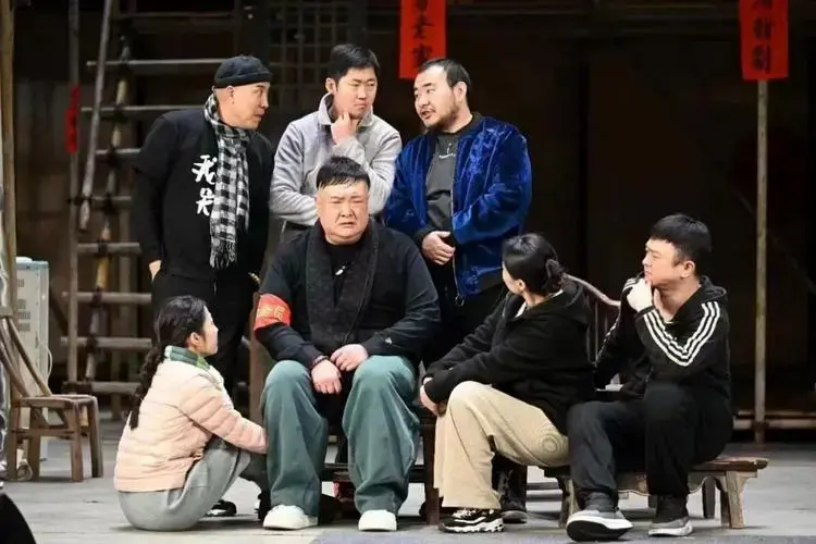 河南原创方言话剧《老家》精彩开演