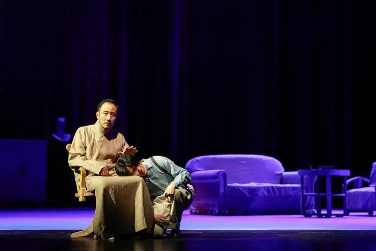 新版话剧《雷雨》国家大剧院首演 探索更具文学性的表演美学