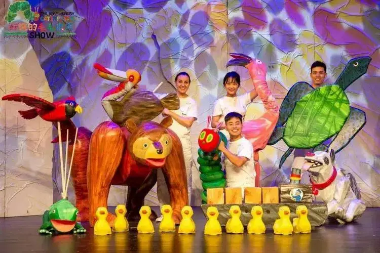 美国外百老汇原版儿童剧《好饿的毛毛虫秀》是外百老汇驻演最长的儿童