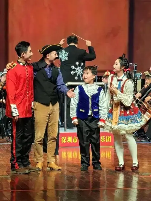 交响绘本剧《胡桃夹子》上演,世界著名儿童交响乐三部曲闪耀盐田舞台