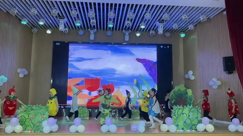 🌈《好饿的毛毛虫》英文剧场,六一儿童节精彩演绎🎉 在这个儿童节