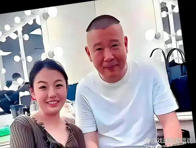 德云社最近又摊上事了 ,龙字科女学员赵芸一在综艺拍摄间隙喊了句