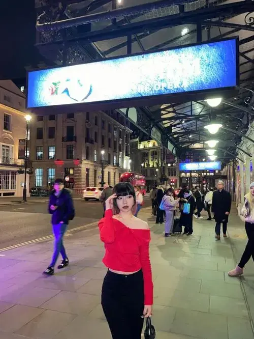 伦敦歌剧魅影音乐剧享受一场视听盛宴