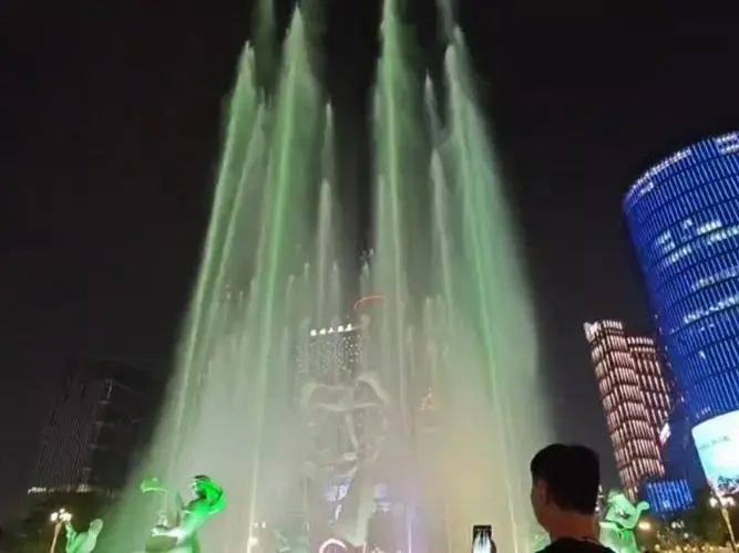 杭州武林广场音乐喷泉《天鹅湖》