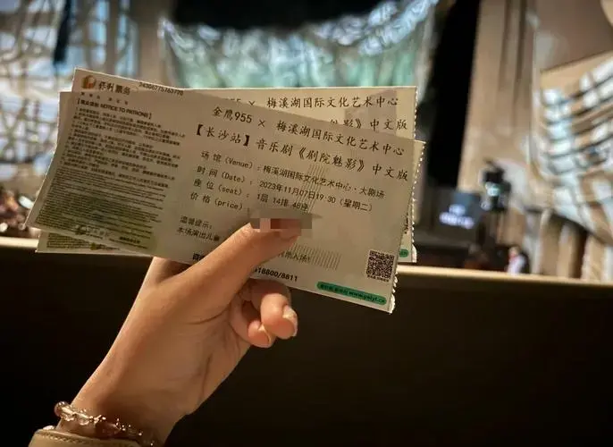 《剧院魅影》震撼首演:国产音乐剧的骄傲