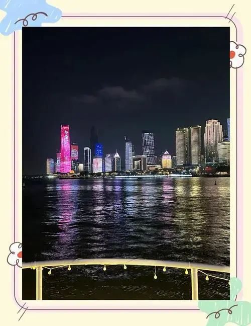 青岛游轮音乐餐吧:浪漫与美食的完美结合