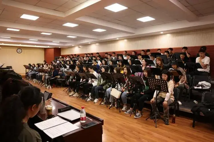 上海音乐学院作曲指挥系实践合唱专场音乐会《兰海情》排练花絮
