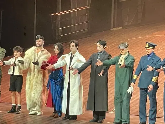 《海上钢琴师》音乐剧以独特舞台呈现 19