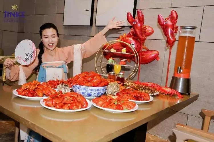 苏州高铁新城龙虾啤酒节燃爆长三角夏夜