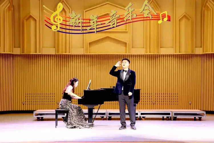 岁聿云暮 箫韶献瑞 宁夏大学2024新年音乐会盛大上演-宁夏大学新闻网