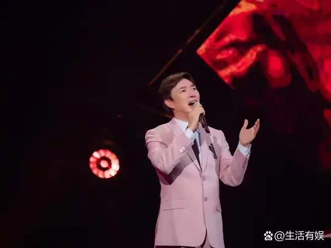 费玉清的封麦演唱会是在五年前了,可那时他就已经64岁了.