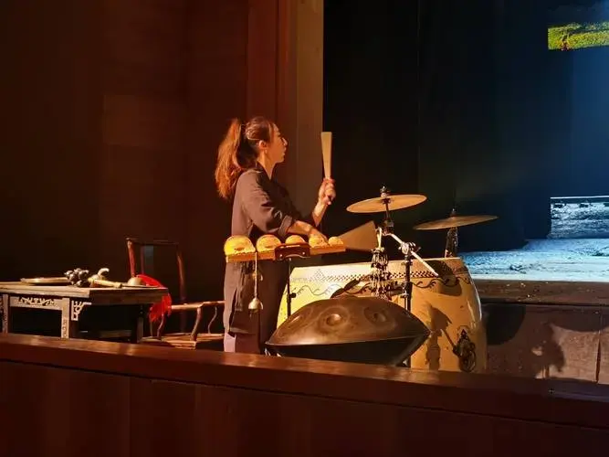 专访|《原野》导演闫锐:舞台